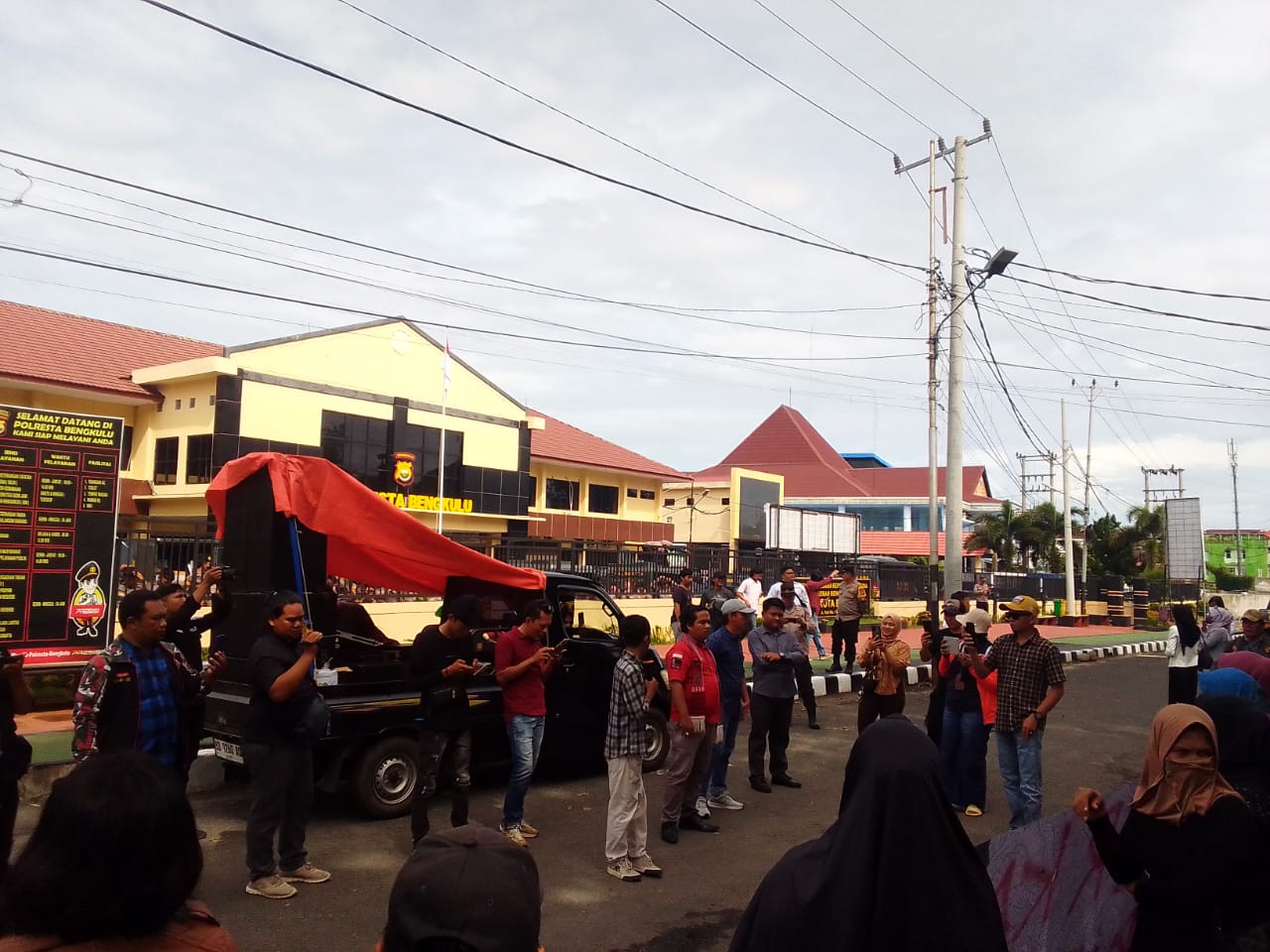 Gubernur Terjaring OTT, Pendukung Bakal Aksi Besar-besaran Saat Pemilu