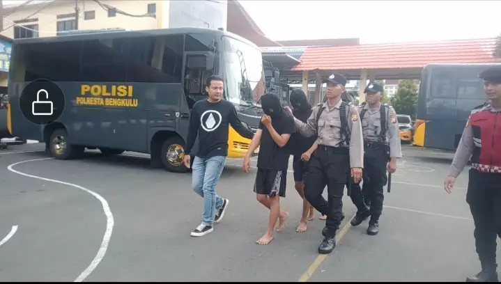 Tiga Tersangka Anggota Gangster