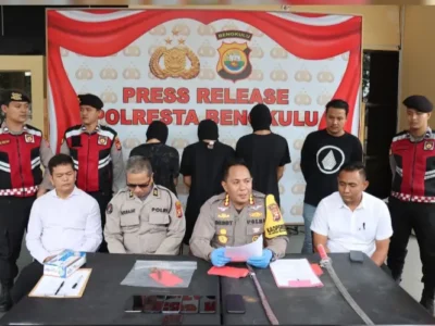 Kapolresta Menyampaikan Press Release Penangkapan Anggota Gangster