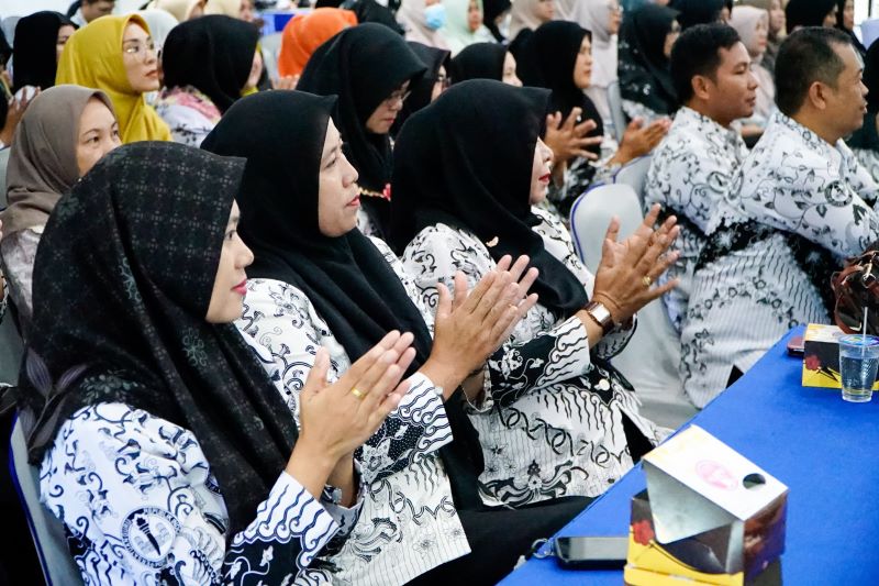 Peringatan Hari Guru Nasional Tahun 2024