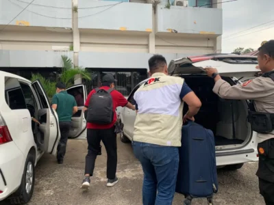 KPK Geledah Kantor Dinas Ketenagakerjaan dan Transmigrasi Provinsi Bengkulu