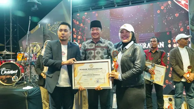Malam Penganugerahan KPID Award Provinsi Bengkulu 2024 di salah satu restoran kawasan Wisata Tapak Paderi, Kota Bengkulu, Minggu (8/12).