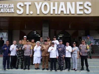 Jelang Natal dan Tahun Baru Plt Gubernur Tinjau Bandara dan Gereja