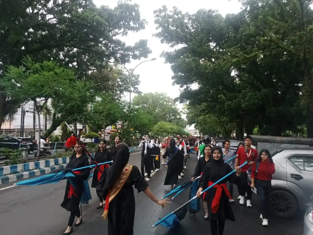 Beruang Madu dan Poco Loco Ramaikan SMA Negeri 5 Kota Bengkulu