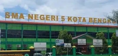 Di Hadapan Plt Gubernur, Kepsek SMAN 5 Curhat Kekurangan Fasilitas
