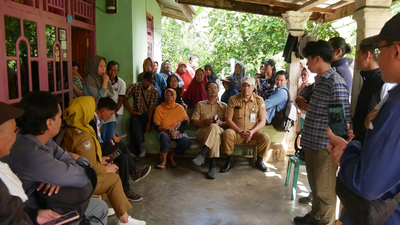 Pemeriksaan Dampak Operasi SUTT, Warga Padang Kuas Bengkulu Minta 3 Tower SUTT Dibongkar