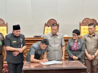 Sah!! Helmi Hasan dan Mian sebagai Gubernur dan Wakil Gubernur Bengkulu