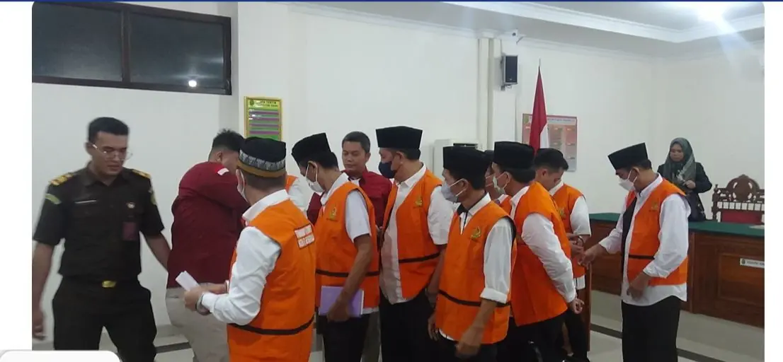 10 Terdakwa Sidang Perdana Dugaan Korupsi Pembangunan Puskeswan Dinas Pertanian Benteng