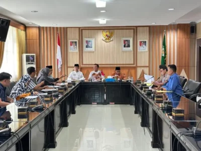 Tim Evaluasi Tenaga Honorer Non-ASN di Ruang Rapat Raflesia, Kantor Gubernur Bengkulu, pada Jumat (31/1)