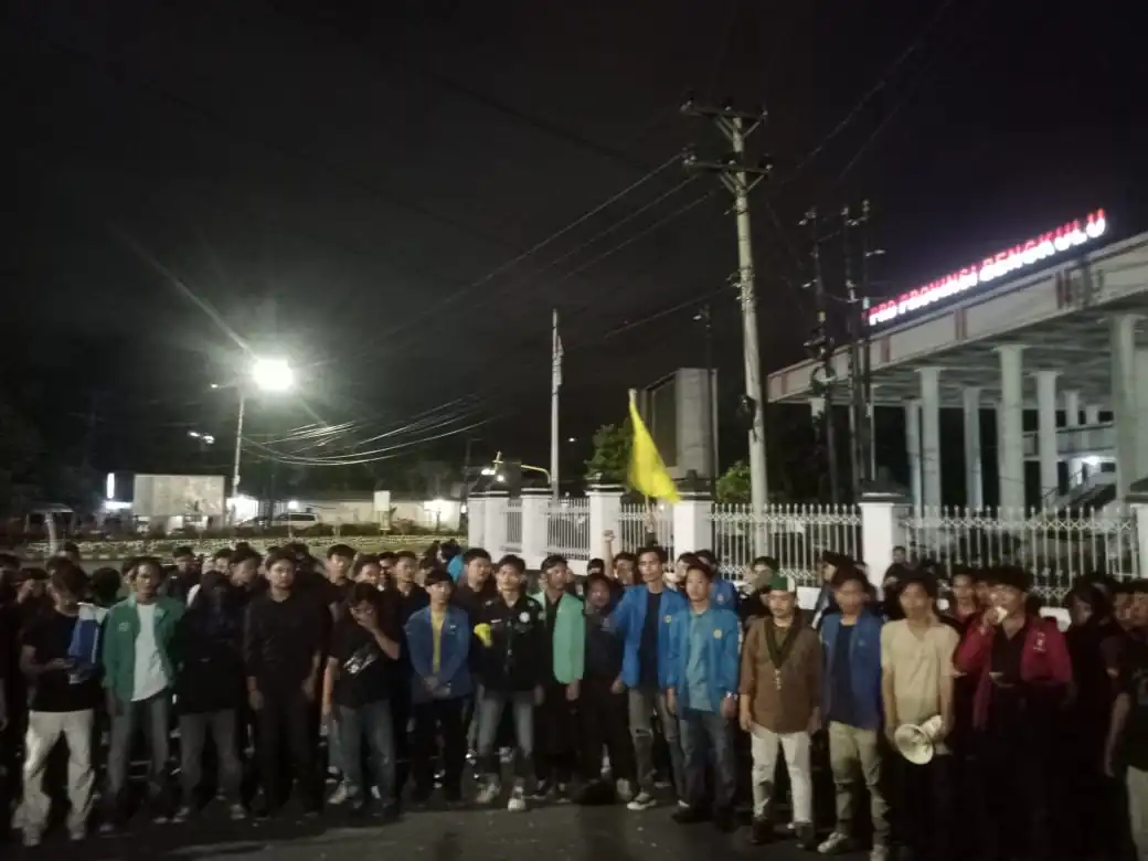 Aliansi Bumi Rafflesia Gelar Aksi Indonesia Gelap, Anggota DPRD Bengkulu Menghilang
