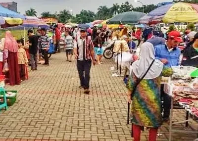 Pedagang Pasar Kaget Tidak Dikenai Retribusi Selama Ramadan