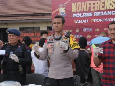 Dramatis! Tim Gabungan Gerebek Bandar Narkoba dan Pemilik Mesin Jackpot di Rejang Lebong