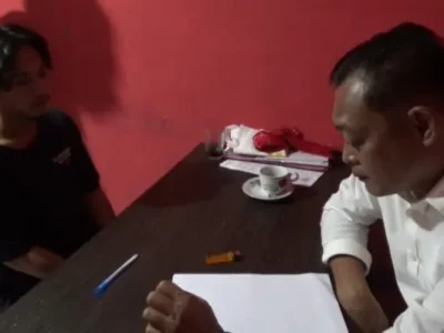 Hanya Perkara Motor, Anak Kandung Tega Pukul Ayah Pakai Double Stik