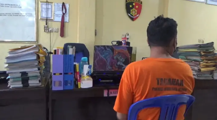 Petani di Bengkulu Utara Bobol Warung, Rekannya Kabur ke Malaysia