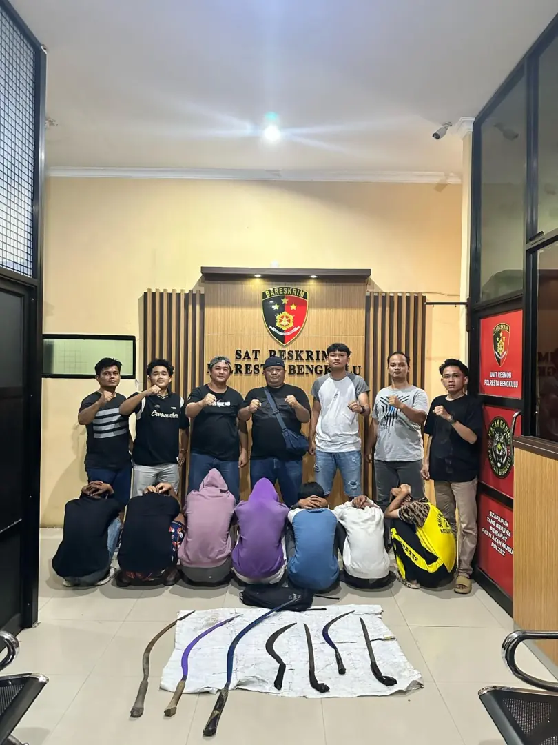 Gengster “Dendam Ceria” Dibekuk: Tujuh Remaja Bengkulu Ditangkap, Pamer Samurai di Medsos