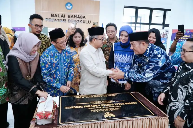 Melestarikan Bahasa Daerah: Menjaga Identitas, Merawat Warisan Budaya