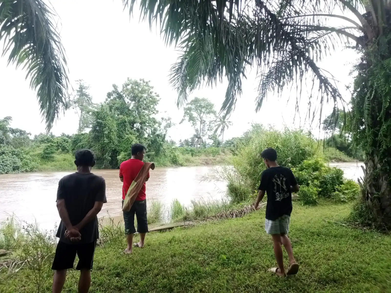 Seorang Anak Tenggelam di Sungai Tanggul Bengkulu, Pencarian Terus Dilakukan