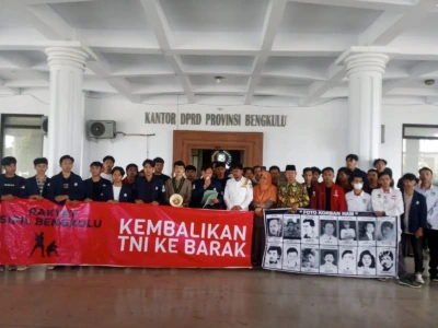 Mahasiswa Tuntut Cabut UU TNI yang Baru Saja Disahkan, Khawatir Orde Baru Jilid II