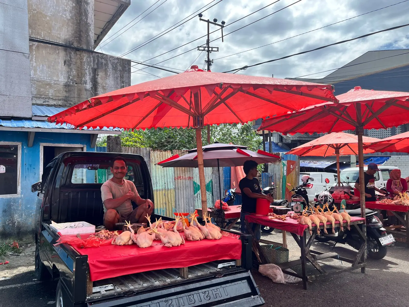Harga Ayam Potong Naik di Pasar Minggu, Diperkirakan Stabil dalam 3 Hari