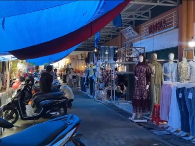Pasar PTM Bengkulu Dipadati Pemburu Fashion