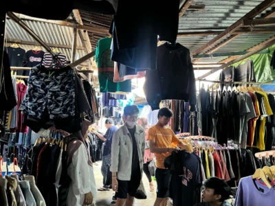 Tren Baru Jelang Lebaran: Masyarakat Bengkulu Beralih ke Baju Thrift