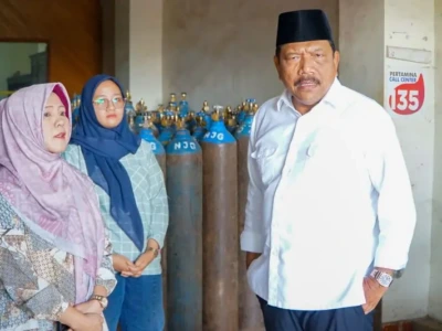 Wagub Mian Sidak Pangkalan Gas Elpiji