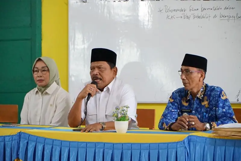 Kunjungan ini dilakukan dalam rangka memastikan infrastruktur pendidikan di Bengkulu Utara terus memadai, sebagaimana yang menjadi komitmen Gubernur Helmi Hasan.