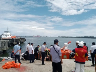 Ratusan Warga Enggano Akhirnya Bisa Kembali Pulang