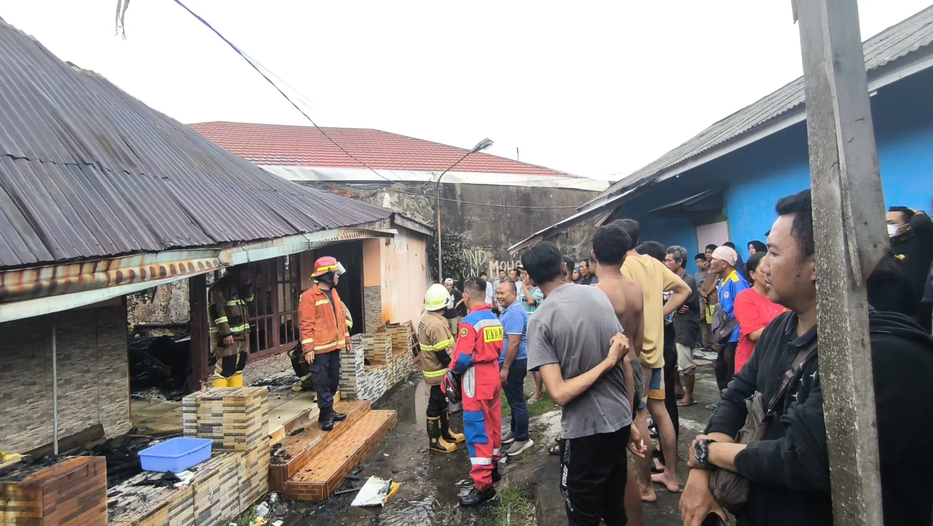 Amukan Si Jago Merah Hanguskan Delapan Rumah di Sumur Meleleh, Diduga Akibat Korsleting Listrik