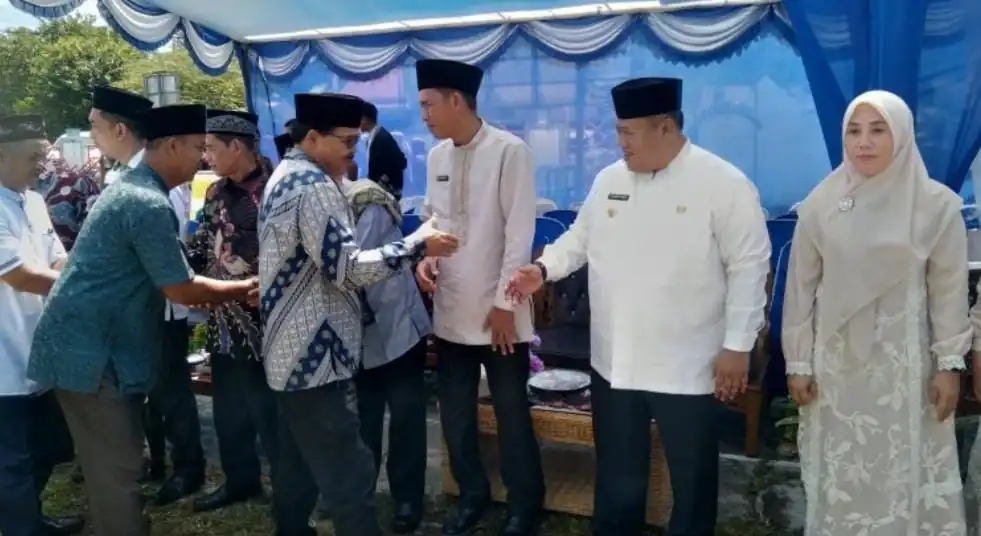 Bupati dan Wakil Bupati Mukomuko Jalin Silaturahmi dengan Masyarakat Kecamatan V Koto