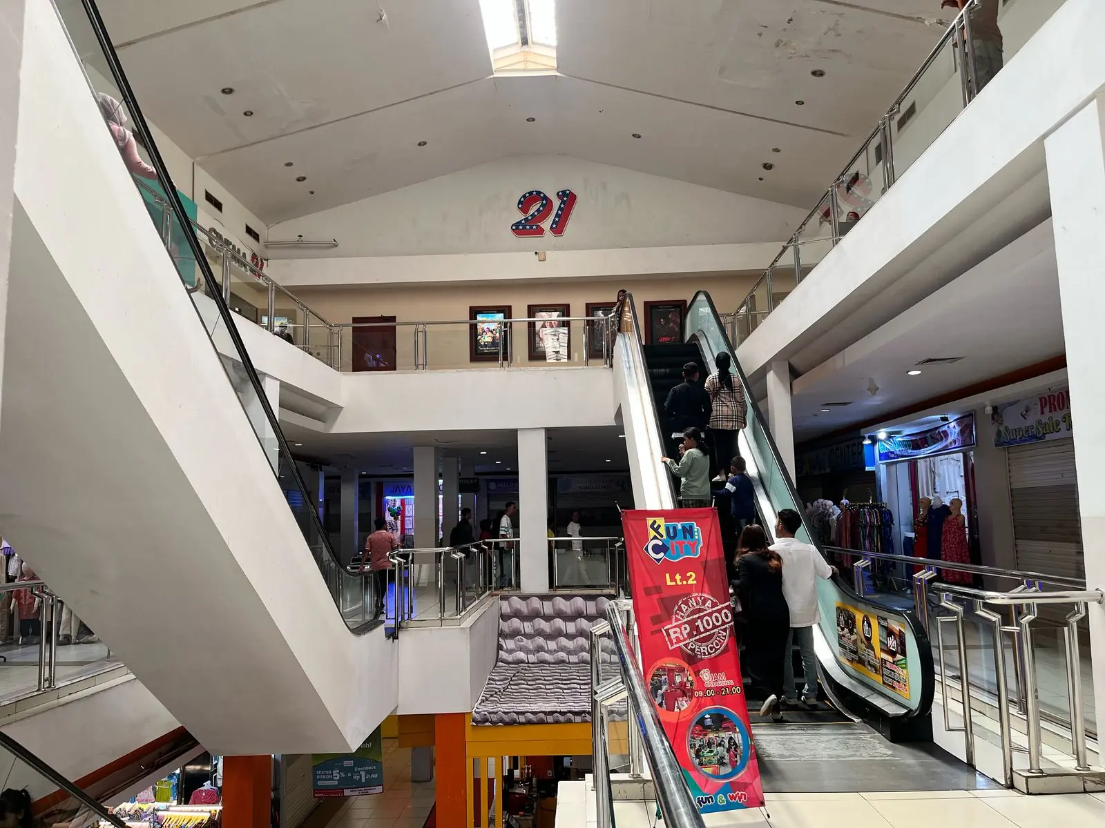 Mega Mall Bengkulu Masih Sepi, Tapi Tetap Jadi Favorit untuk Nonton dan Bermain