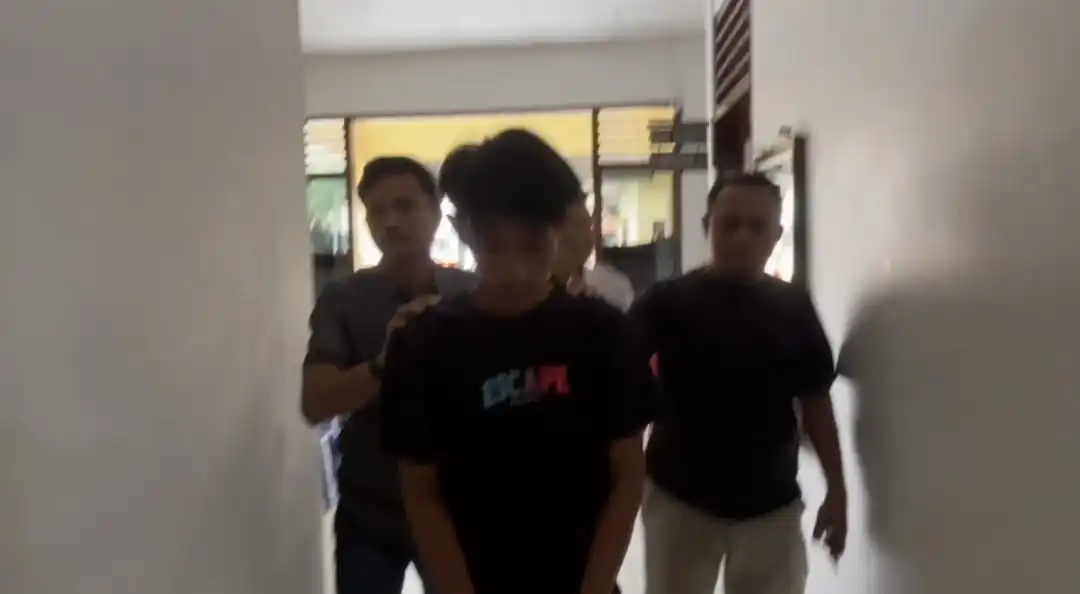 Nekat Bobol Warung, Pemuda Ini Diringkus Polisi Saat Bersembunyi di Dalam Selimut