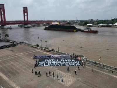 Sumatera Menolak Punah: Seruan Hari Bumi untuk Hentikan Energi Kotor