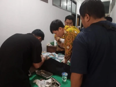 Hari Buruh, Disnakertrans Provinsi Bengkulu Gelar Sunat Gratis