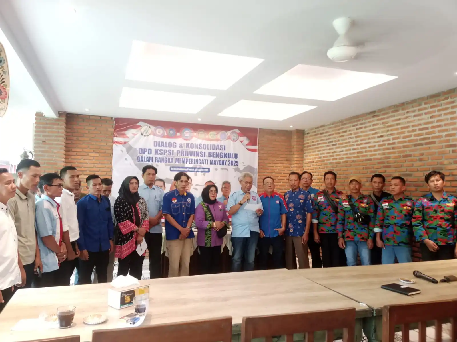 Serikat Pekerja Minta Gubernur Kambali Aktifkan Tripartit