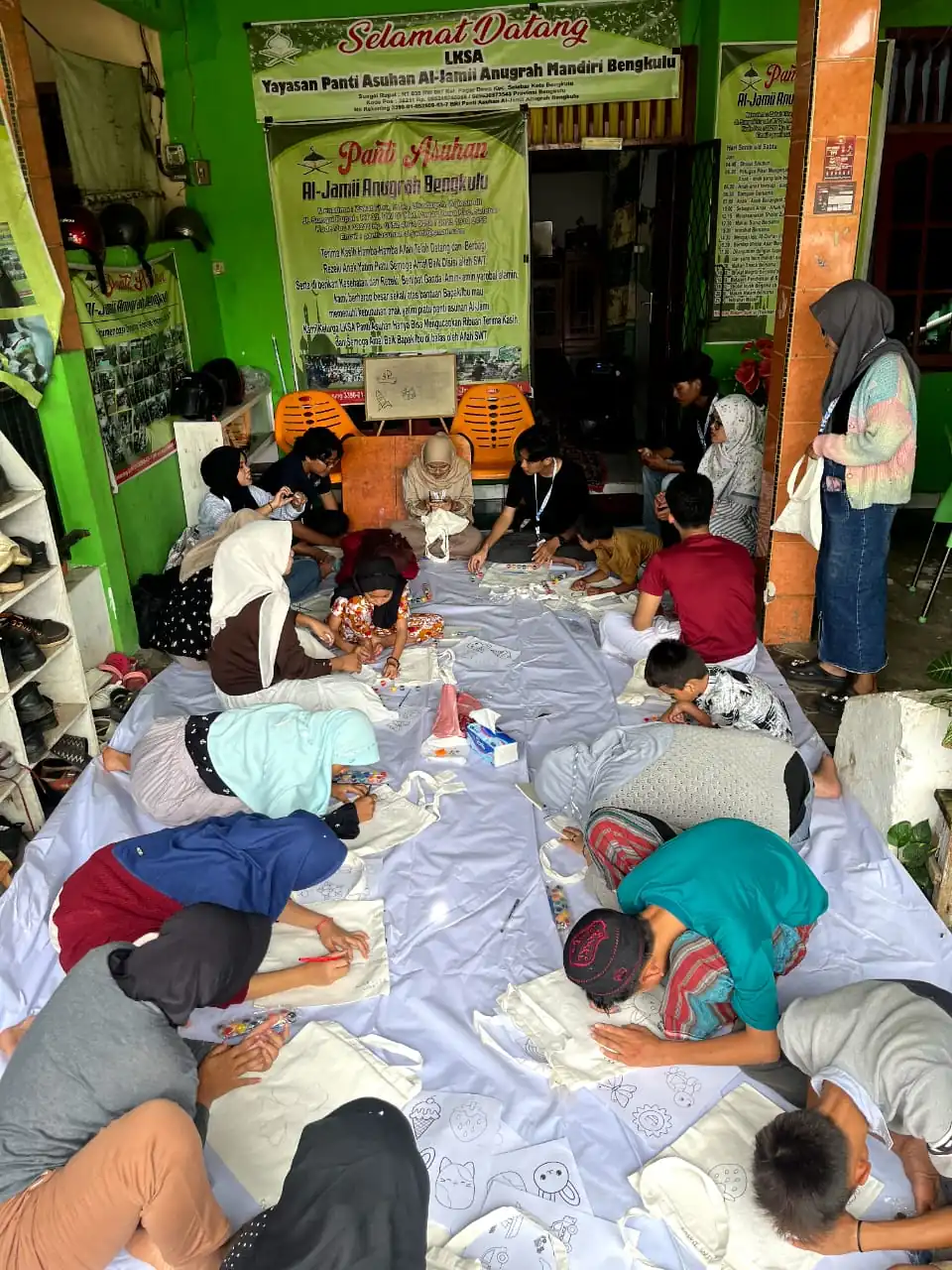 Dongeng dan Konseling, Upaya FRADALU Bangun Literasi Anak Panti