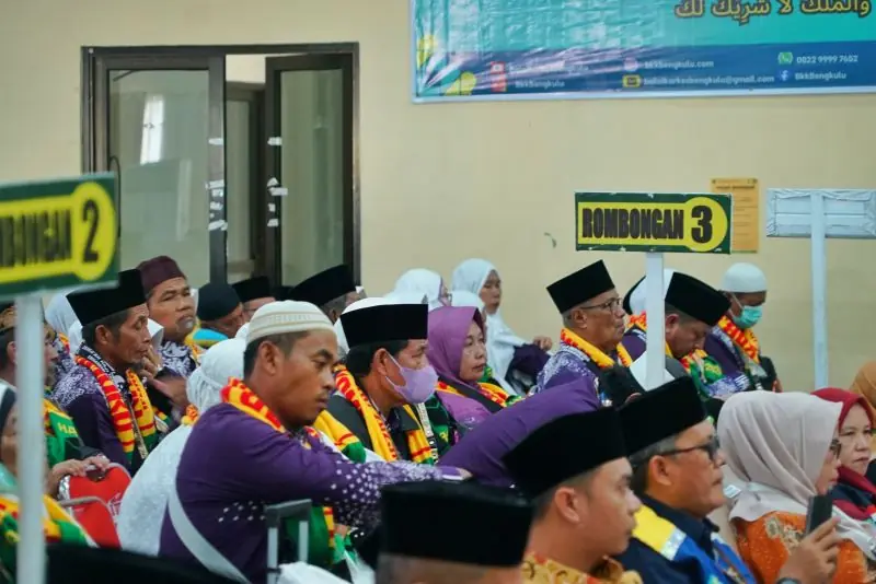 368 Jamaah Calon Haji Kloter Lima Bengkulu Berangkat ke Madinah