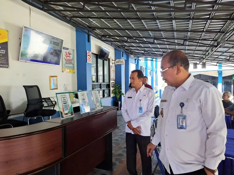 Kepala Kantor Wilayah Direktorat Jenderal Imigrasi Bengkulu, Victor Manurung