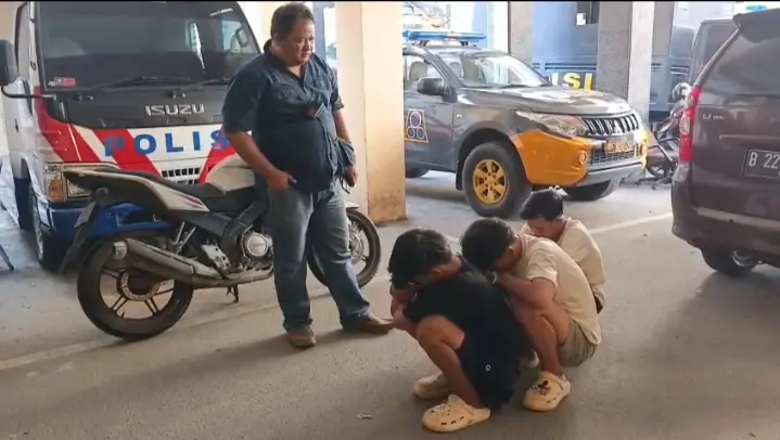 Brutal! Tiga Anggota Geng Motor di Bengkulu Tega Keroyok Pengendara yang Salah Sasaran