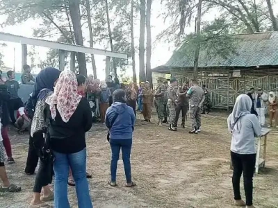 Lapak Pedagang di Pantai Panjang Mulai Dibagikan