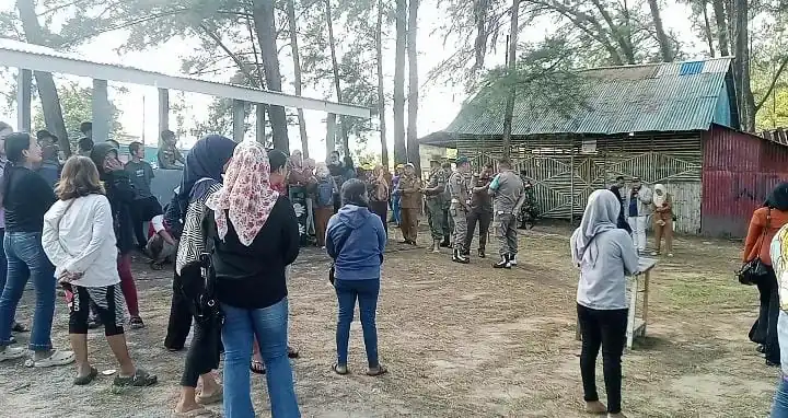 Lapak Pedagang di Pantai Panjang Mulai Dibagikan