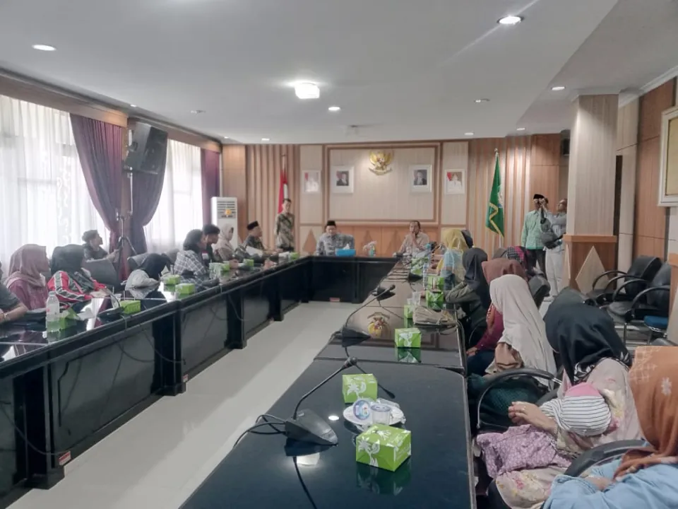 Korban SUTT Tenaga Listrik Bengkulu Menanti Keputusan Pemerintah