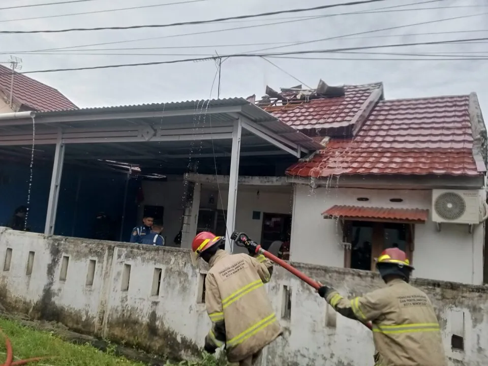 Kebakaran di Padang Harapan Kota Bengkulu