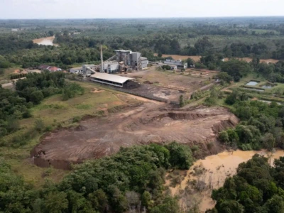 PLTU Semaran di Desa Semaran Kecamatan Pauh, Kabupaten Sarolangun, Jambi. Salah satu PLTU yang disebut melakukan kejahatan lingkungan