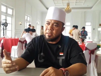 Gubernur Bengkulu Helmi Hasan