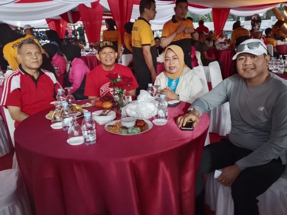Kantor Imigrasi Bengkulu Ikuti Jalan Santai bersama Kapolda
