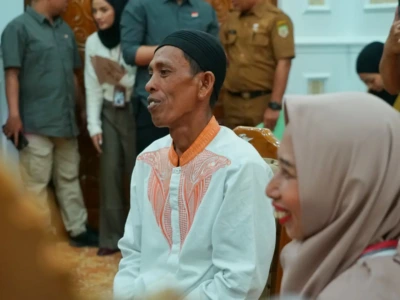 Nelayan Penolong Kapal Tenggelam Dapat Hadiah Umroh dari Gubernur Bengkulu
