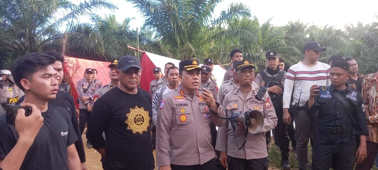 Polres Kaur Bubarkan Massa Aksi yang Blokir Lahan Perkebunan Sawit
