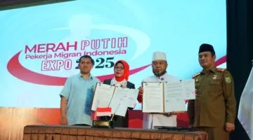 Pekerja Migran Indonesia (PMI) Expo Merah Putih 2025 di Aula Poltekkes Bengkulu, Senin sore (28/7).