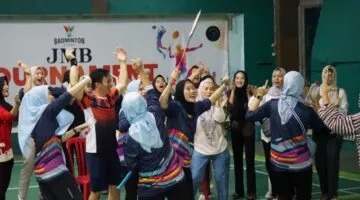 Turnamen Badminton Meriahkan HUT INI ke-117 di Bengkulu, Poltekes Raih Juara